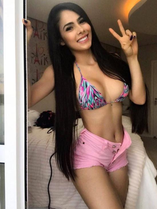 Erdemli Escort Bayan ile Büyüleyici Bir Deneyim: Tanışın Yıldız İle