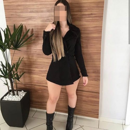 Erdemli Escort Bayan Olarak İhtiyaçlarınıza Çözüm Sağlıyorum