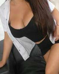 Çekici ve Deneyimli Silifke Escort Mut'la Tanışın: Genç, Yabancı ve Baş Döndürücü