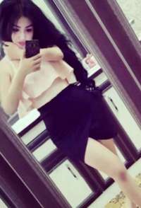 Erdemli Escort Bayan: Çarpıcı Güzellik ve Ateşli Hizmetler