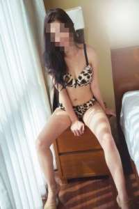 Erdemli Escort Bayan: Küçük Fakat Dinamik
