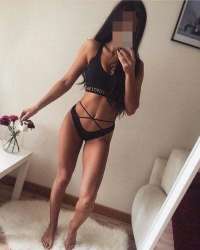 Mersin Yakını Escort Bayan: Gizemli ve Beklenmeyenlerle Dolu!