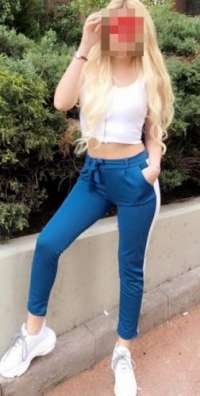 Mezitli ve Mersin Yakınındaki Escort Merkezinde Akıllı ve Karşı Konulamaz Bayan