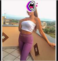 Sizinle Erdemli'de Benzersiz Bir Deneyim Sunan Escort Bayan