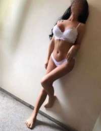 Tarsus Escort - Zarif ve Uzun Bacaklı Bayan