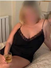 Tarsus Escort'ta Aradığınız Tutku; Karşınızda Çılgın ve Çekici Sarışın